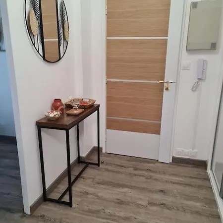 Le Cocon De Jade, La A Perte De Vue